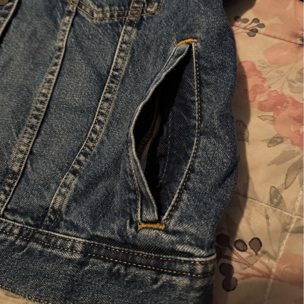 NWOT American Eagle Denim Jacket - Picture 4 of 7